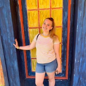 Meet your Posher, Hannah